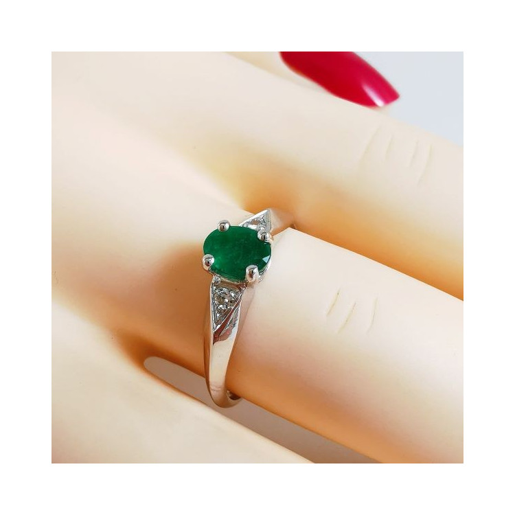Bague Emeraude et Diamants Or Blanc 750 - 18 carats