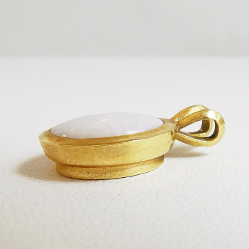 Pendentif Opale Or Jaune 750 - 18 carats Pièce Unique