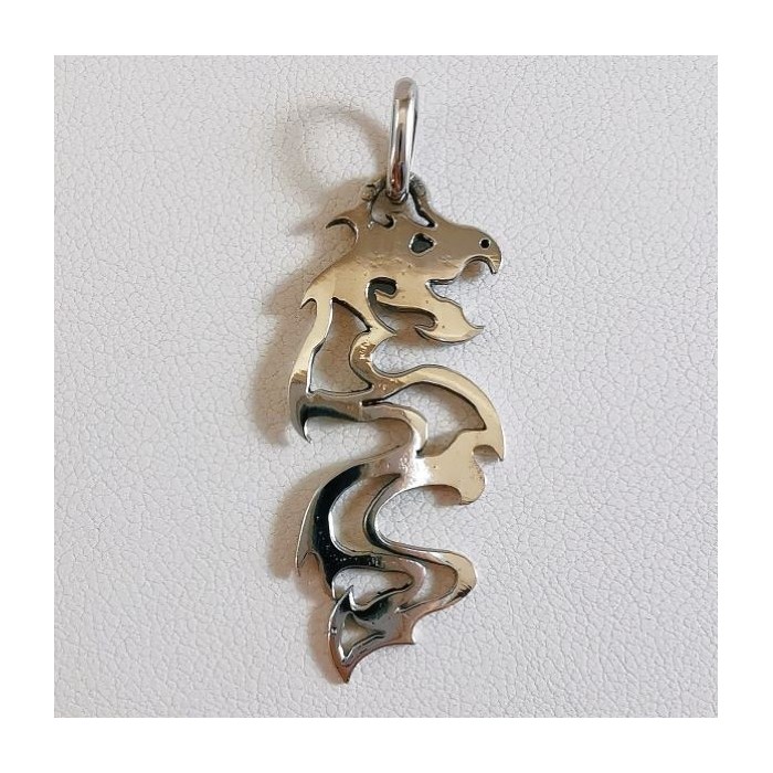 Pendentif Dragon en bronze couleur or ou argent vieilli 6 couleurs ou dun corindon ou dun grenat Sur lien de cuir noir orné dun C Zirconia 