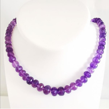 Collier de Perles Améthyste Facettées