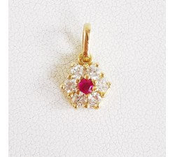 Pendentif "Lady Romantique" Rubis entourage Diamants Or Jaune 750 - 18 carats