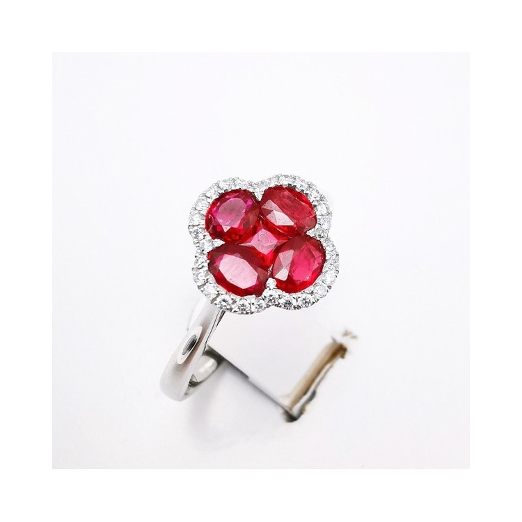 Bague Trèfle Rubis Diamants Ligne Vendôme Or blanc 750 - 18 carats