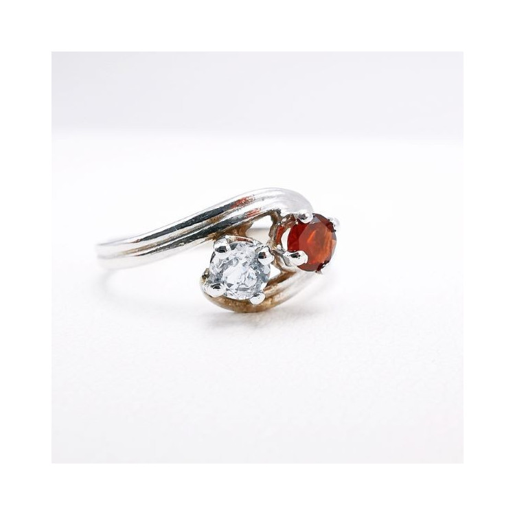 Bague "Toi et Moi" Aigue Marine Grenat Or blanc 750 - 18 carats